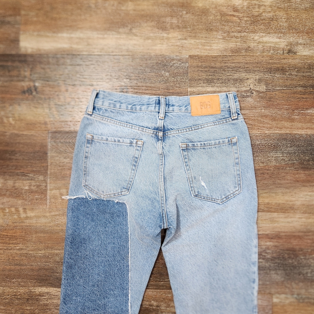 BDG Two-Tone Patch High Waist Distressed Ankle Jeans Size 28 - Picture 6 of 8